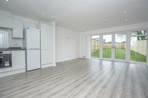 Lounge / Kitchen