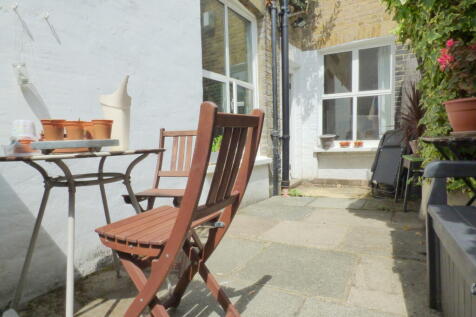 Paved Courtyard Reve