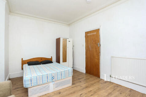 Room 1 to Rent