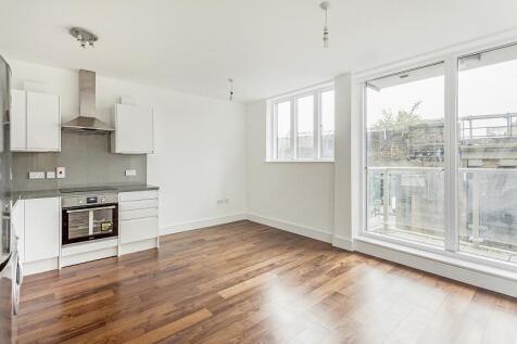 Open plan kitchen reception