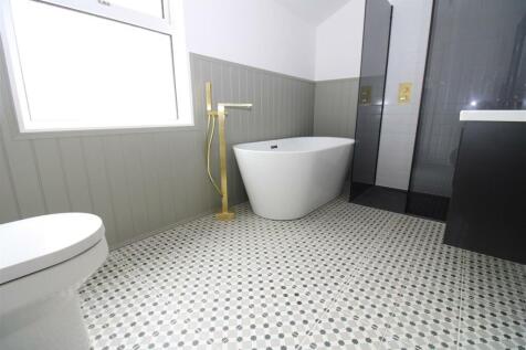 bath2.JPG