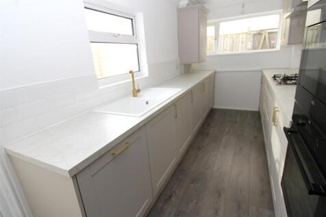 kitchen 2.JPG