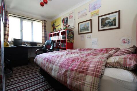BEDROOM 4.JPG