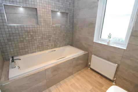 bathroom 1.JPG