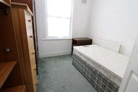 BEDROOM 3.JPG