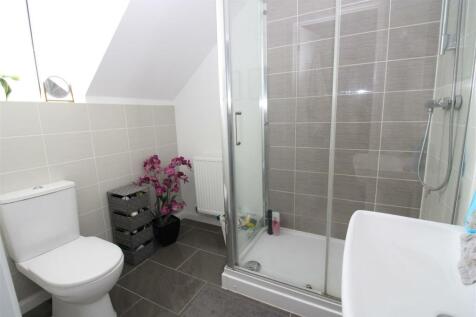 ENSUITE.JPG