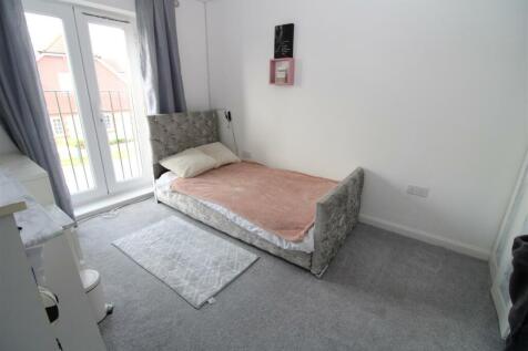 BED 3.JPG