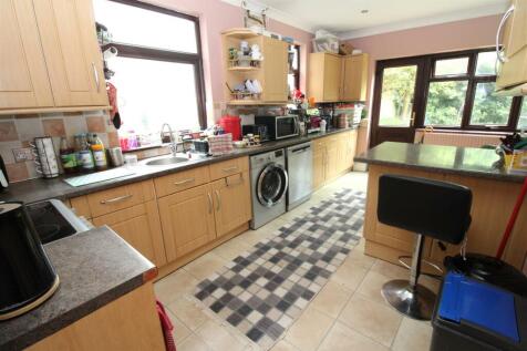 kitchen 2.JPG