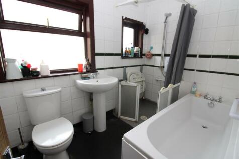 bathroom.JPG