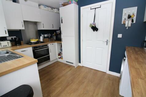 kitchen 2.JPG