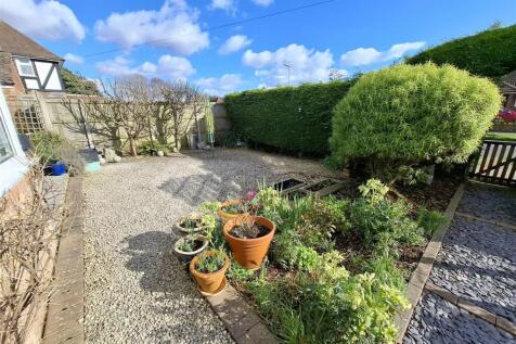 GARDEN3.jpg