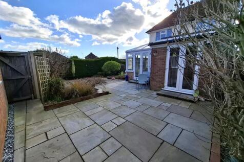 GARDEN 2.jpg