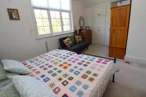 bedroom again. .JPG
