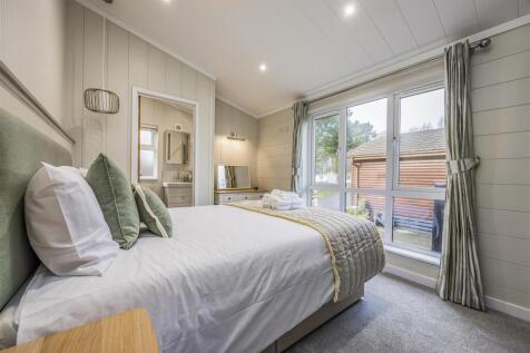 Littlehampton Marina, Ferry Road, Littlehampton-Po