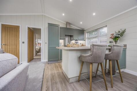Littlehampton Marina, Ferry Road, Littlehampton-Po