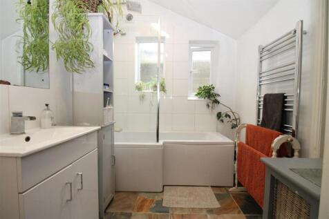 bathroom.JPG