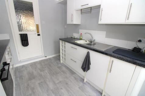 kitchen 2.JPG