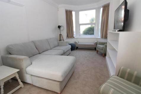 lounge.JPG