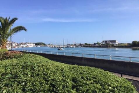 River walk, Yacht and Golf Clubs.jpg
