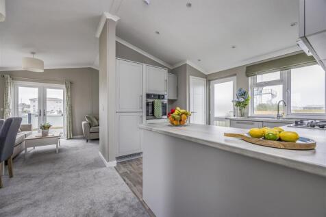Plot 19 Littlehampton Marina-PorticoMarketing-16.j