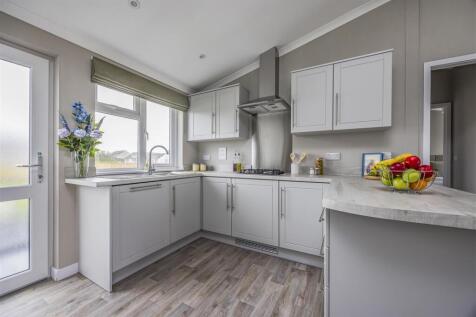 Plot 19 Littlehampton Marina-PorticoMarketing-23.j