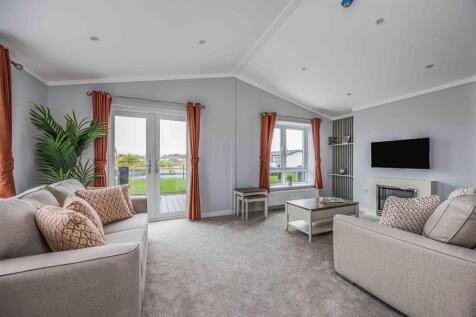 Plot 26 Littlehampton Marina-Small-PorticoMarketin