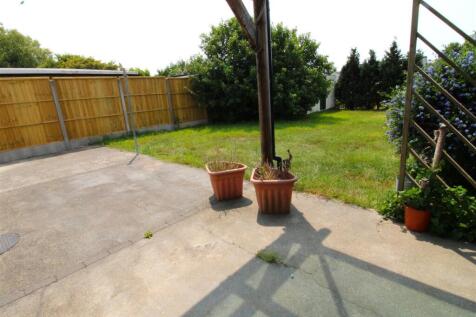 GARDEN.JPG