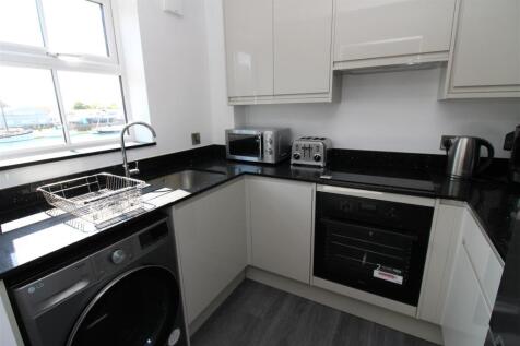 Kitchen.JPG