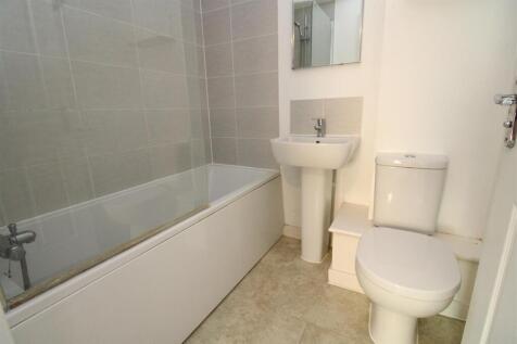 Bathroom.JPG