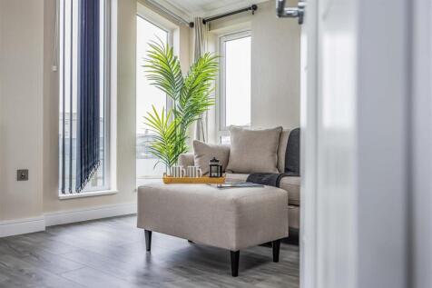 Plot 17 Littlehampton Marina-Small-PorticoMarketin