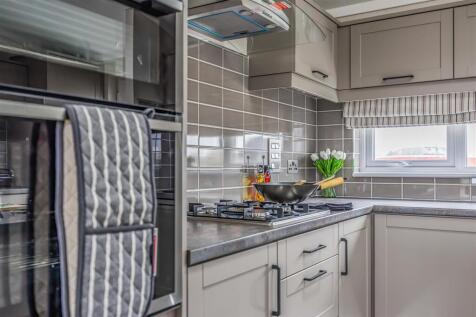Plot 17 Littlehampton Marina-Small-PorticoMarketin