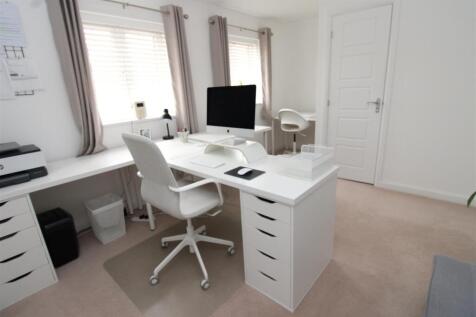 Bedroom 1..JPG
