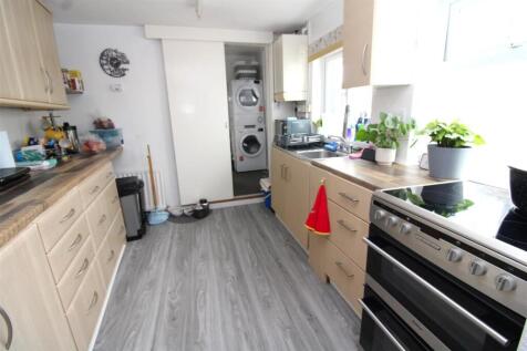 Kitchen.JPG