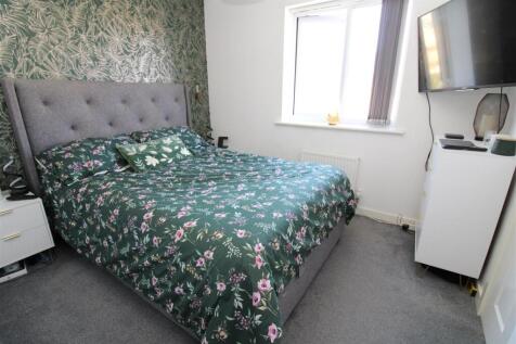 Bedroom two.JPG