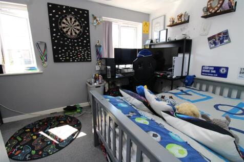 Bedroom one.JPG