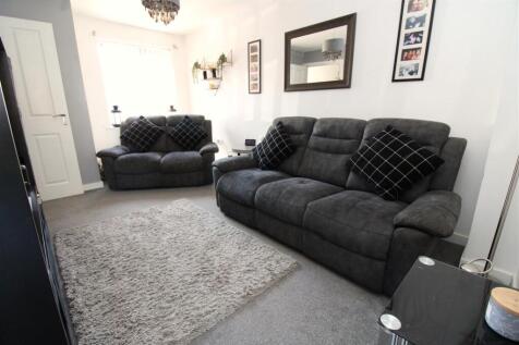 Lounge 2.JPG