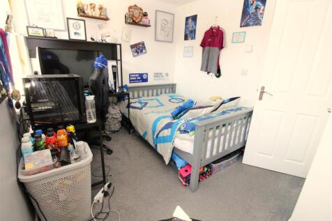 Bedroom.JPG