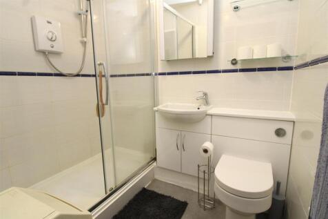 Shower room.JPG