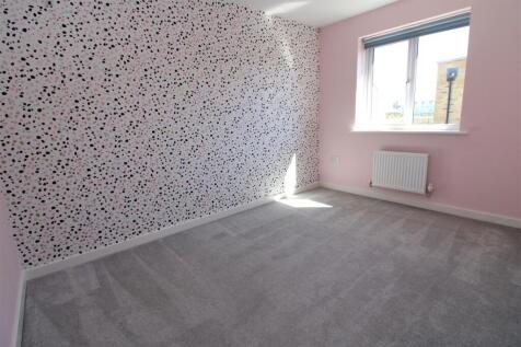 Bedroom 2.JPG