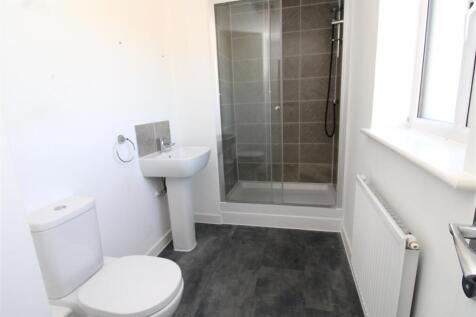 Ensuite.JPG
