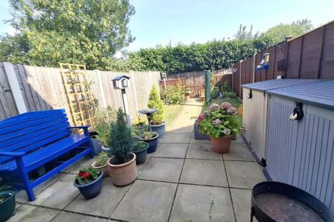 GARDEN 2.jpg