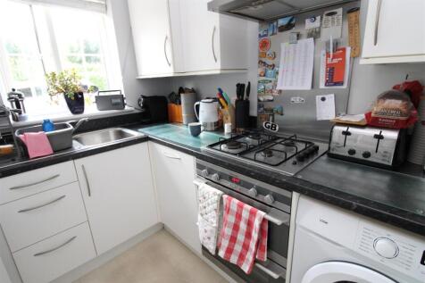 KITCHEN.JPG