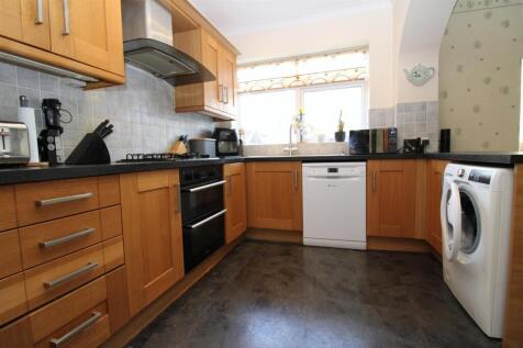 Kitchen.JPG