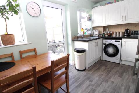 kitchen diner.JPG