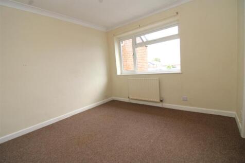 Bedroom 2.JPG