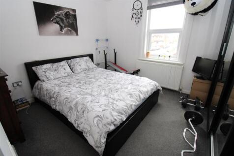 bedroom.JPG