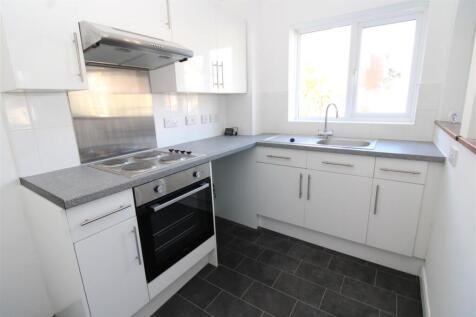 Kitchen 2.JPG