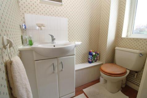 GF Cloakroom.JPG