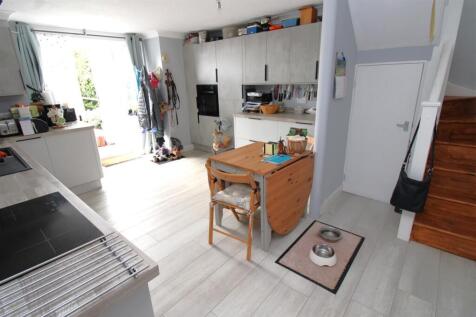 Kitchen.JPG