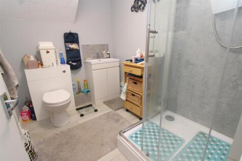 Shower room.JPG